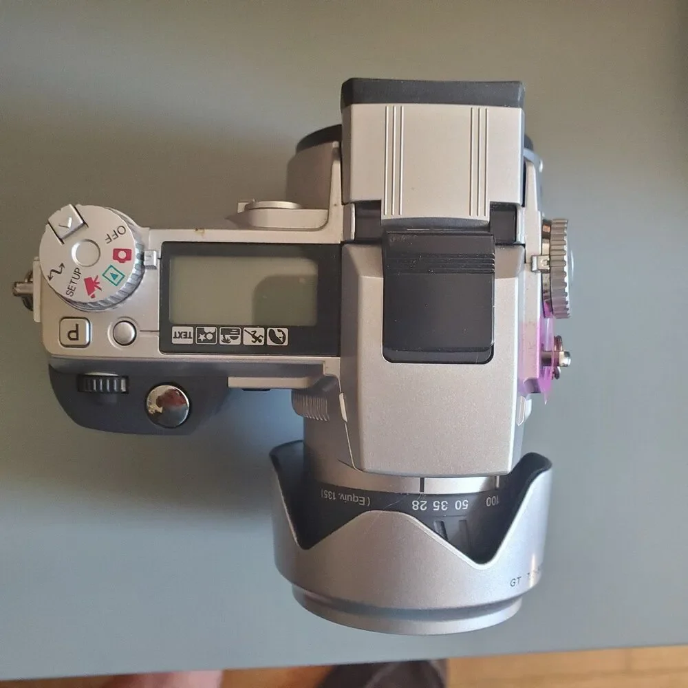 Minolta dimage 7 Camera for PARTS ONLY
